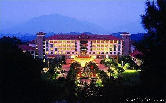 Merryland Resort Гуйлинь Экстерьер фото
