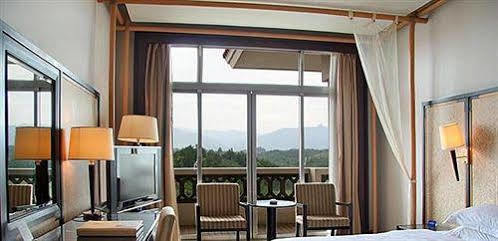 Merryland Resort Гуйлинь Экстерьер фото
